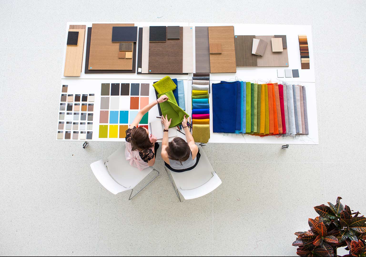 How Dealer Designers Offer Unique Expertise to the Design Process